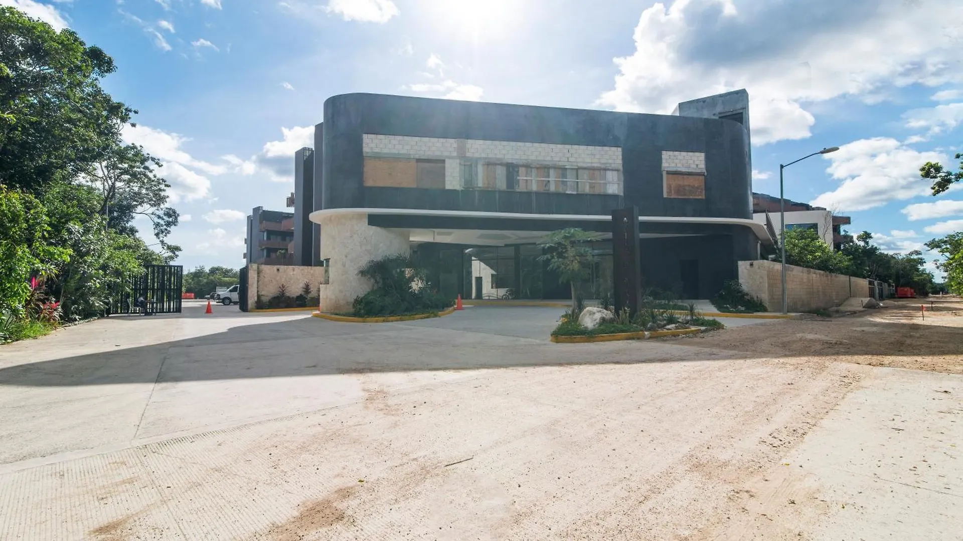 1 Bedroom Apartment With Beach Club Included Tulum Mexico