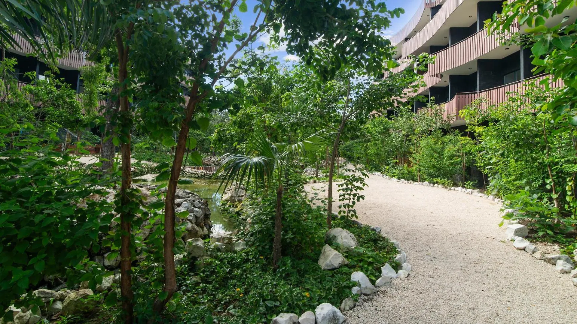 1 Bedroom Apartment With Beach Club Included Tulum